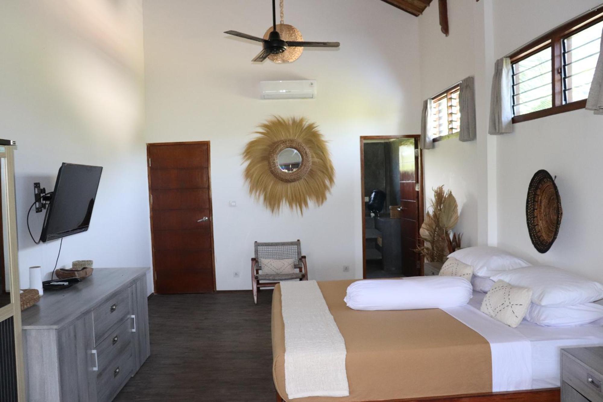 Baha Baha Villas West Sumbawa Yoyos - Free Yoga Class, Gym Daily Included For Guest - Fast Wifi Starlink Sekongkang Ngoại thất bức ảnh